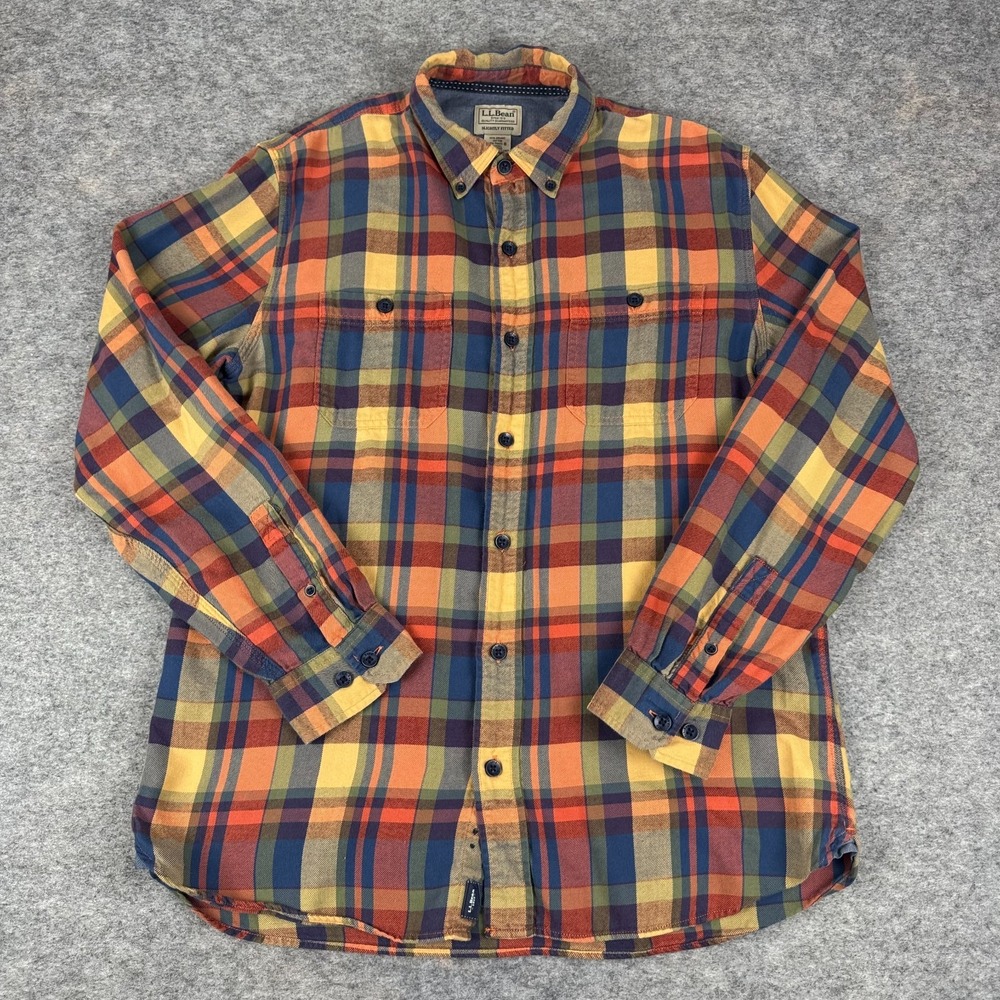 LL Bean Button Down Shirt Long Sleeve Flannel Slightly Fitted Mens Medium M